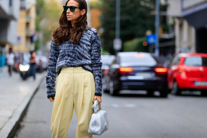 erika boldrin, grey pullover, animal printed pullover, light yellow pants, carrot pants, green sunglasses, white leather bag, fashion week, frenchystyle, FW, jonathan paciullo, street style, MFW, MILAN, SPRING SUMMER 2020, SS 20