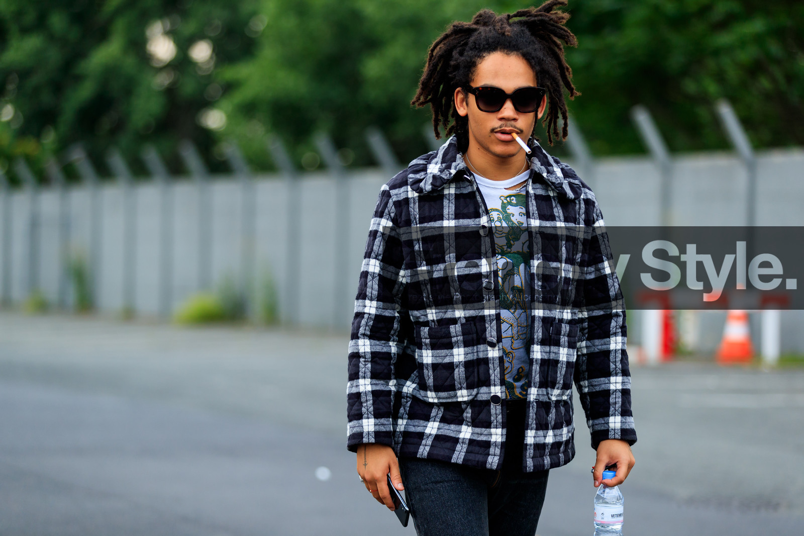black belt, black denim, black jacket, checked, checked jacket, denim pants, graphic jacket, jeans, plaid, printed jacket, printed t shirt, sunglasses, trousers, white t shirt, fashion week, frenchystyle, FW, jonathan paciullo, street style, PFW, PARIS, atmosphere details, horizontal, detail, AUTUMN WINTER 2018-2019, FALL WINTER 2018-2019, FW 18-19, luka sabbat