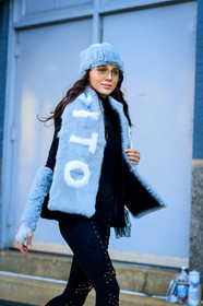 black pants, black shoes, black sweater, blue beanie, blue fur, blue scarf, leather shoes, sunglasses, trousers, street style, jonathan paciullo, FW, frenchystyle, fashion week, NYFW, NEW YORK, AUTUMN WINTER 2018-2019, AW 18-19, FALL WINTER 2018-2019, FW 18-19, vertical, atmosphere details, detail