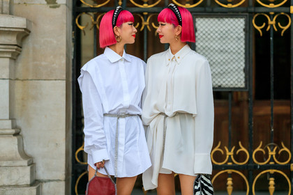 Ami and Aya Suzuki, stella mccartney bag, stella mccartney look, stella mccartney dress, stella mccartney shoes, stella mccartney shirt, white total look, white dress, white socks, white leather shoes, white shirt, dress shirt, belted dress, belted shirt, black leather shoes, platform shoes, fur bag, black bag, white bag, animal printed bag, red leather bag, silvered chain strap bag, silvered belt, strassed belt, strassed make up, strassed headband, black headband, pink hair, hoop earrings, black eyeliner, make up, make up details, PARIS, PFW, SPRING SUMMER 2020, SS 20, fashion week, frenchystyle, FW, jonathan paciullo, street style, horizontal, atmosphere details, detail