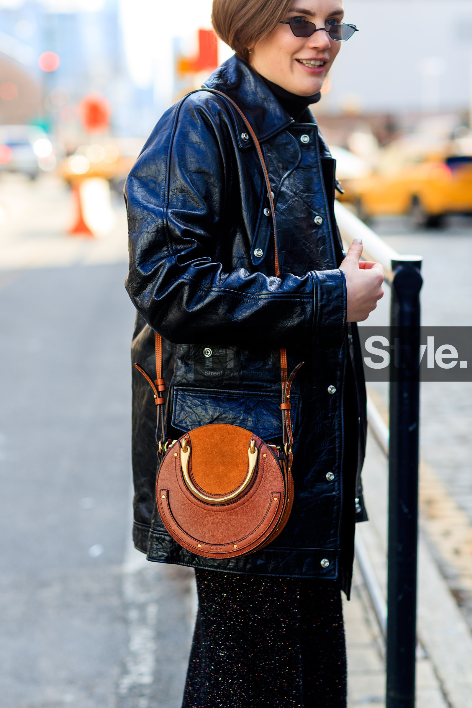 black jacket, black skirt, brown bag, chloé, leather bag, leather jacket, sunglasses, street style, jonathan paciullo, FW, frenchystyle, fashion week, NYFW, NEW YORK, AUTUMN WINTER 2018-2019, AW 18-19, FALL WINTER 2018-2019, FW 18-19, vertical, atmosphere details, detail