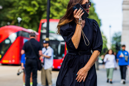 dress, black, belt, sunglasses, fashion week, frenchystyle, FW, jonathan paciullo, street style, SPRING SUMMER 2022, SS 22, LFW, LONDON, horizontal, atmosphere details, detail