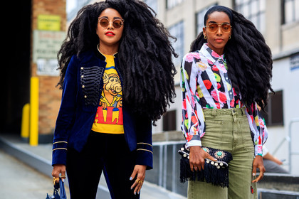 atmosphere details, black bag, blue bag, blue jacket, blue pants, Cipriana And Takenya Quann, detail, embroidered bag, fashion week, flowers, frenchystyle, fringes, FW, green pants, horizontal, jonathan paciullo, leather bag, NEW YORK, NYFW, printed shirt, SPRING SUMMER 2018, SS 18, street style, sunglasses, trousers, velvet, white shirt, yellow t shirt