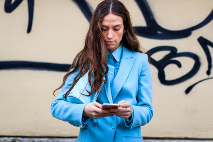 atmosphere details, AUTUMN WINTER 2017-2018, AW 17-18, blazer, blue bag, blue jacket, blue shirt, detail, erika boldrin, FALL WINTER 2017-2018, fashion week, frenchystyle, FW, FW 17-18, horizontal, jonathan paciullo, leather bag, MFW, MILAN, street style, turquoise