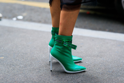 green boots, high heels, leather shoes, off white, fashion week, frenchystyle, FW, jonathan paciullo, street style, PFW, PARIS, horizontal, atmosphere details, detail, AUTUMN WINTER 2018-2019, FALL WINTER 2018-2019, FW 18-19