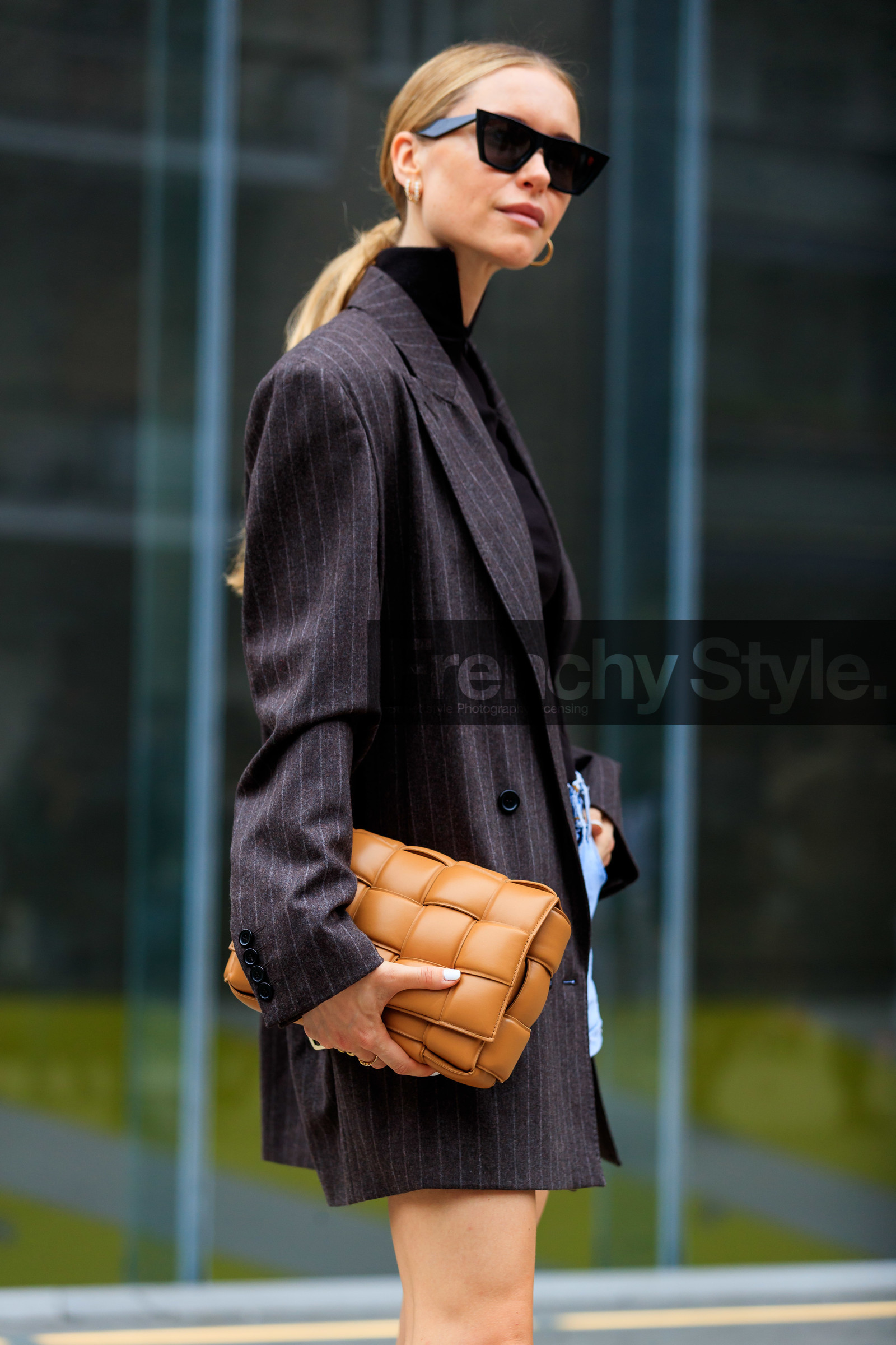 pernille teisbaek, celine sunglasses, black sunglasses, futurist shape sunglasses, black top, turtleneck top, zipped top, denim shorts, mini shorts, light blue denim shorts, striped jacket, dark grey jacket, oversize jacket, plaited bag, camel leather bag, bottega veneta bag, fashion week, frenchystyle, FW, jonathan paciullo, street style, MFW, MILAN, SPRING SUMMER 2020, SS 20