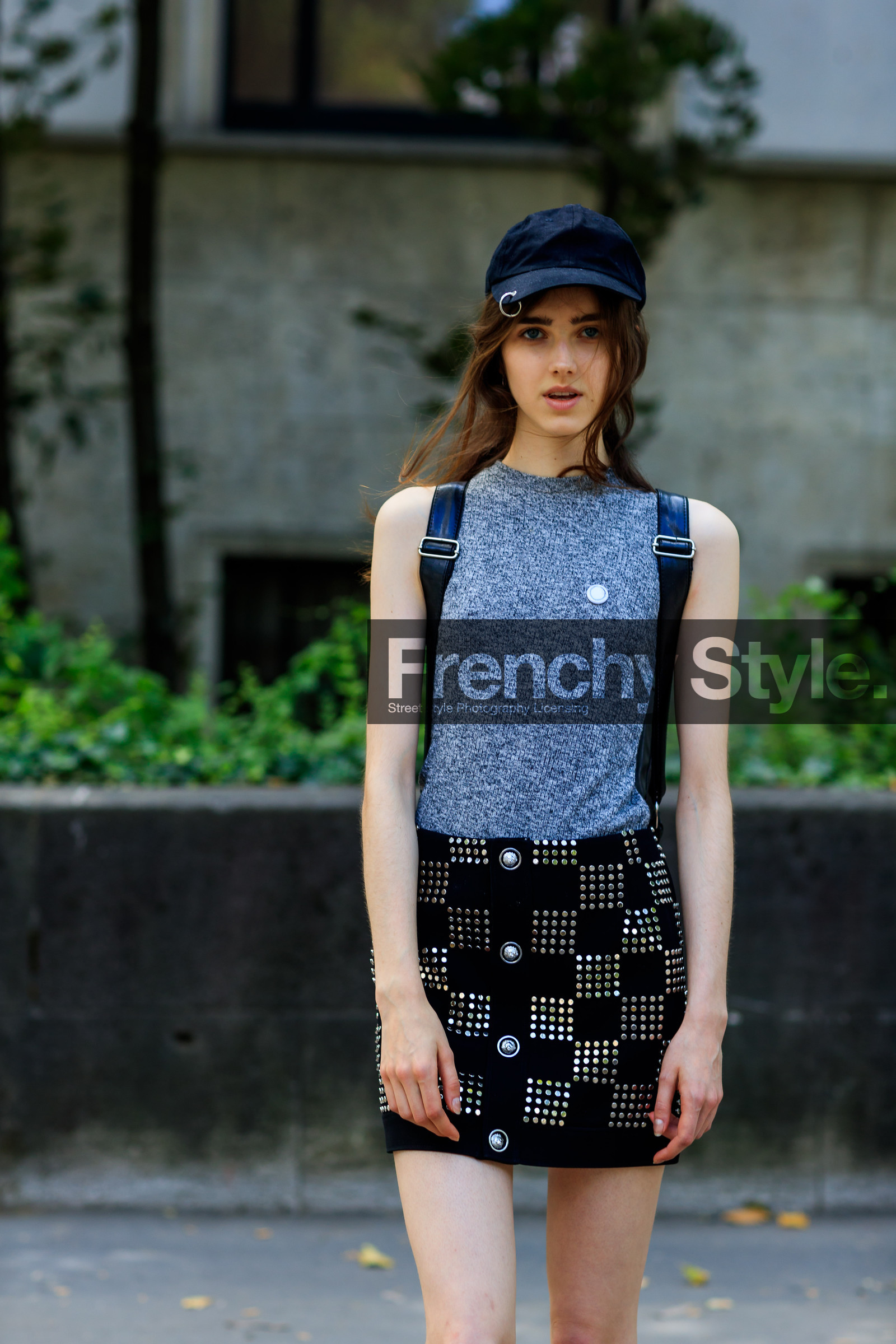 atmosphere details, backpack, black cap, black skirt, detail, fashion week, frenchystyle, FW, graphic skirt, grey top, jonathan paciullo, leather bag, leather skirt, MENSWEAR, model, PARIS, PFW, SPRING SUMMER 2018, SS 18, street style, studs, vertical