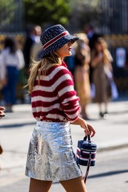 animal print, bag, beige jumpsuit, black bag, black boots, boots, curly hair, dior bag, dior look, jumpsuit, leather bag, leopard jumpsuit, leopard print, oversize sunglasses, patent boots, patent plateform, plateform boots, quilted bag, Sira Pevida, sunglasses, zipped jumpsuit, street style, jonathan paciullo, FW, frenchystyle, fashion week, PFW, PARIS, SPRING SUMMER 2022, SS 22, vertical, atmosphere details
