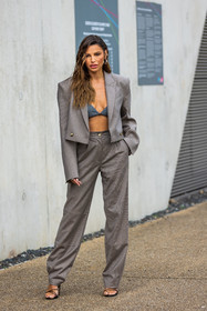Misse Beqiri, fluid pants, high waisted, boots, cropped blazer, blazer, sandals, heeled sandals, fashion week, frenchystyle, FW, jonathan paciullo, street style, SPRING SUMMER 2022, SS 22, LFW, LONDON, vertical, full length