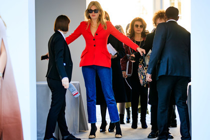 black bag, black shoes, blue denim, camille charriere, christian dior, céline, denim pants, embroidered bag, floral, flowers, graphic bag, high heels, jeans, leather bag, leather shoes, printed bag, red jacket, sunglasses, trousers, fashion week, frenchystyle, FW, jonathan paciullo, street style, PFW, PARIS, AUTUMN WINTER 2019-2020, AW 19-20, FALL WINTER 2019-2020, FW 19-20, horizontal, atmosphere details, full length