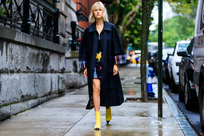 black coat, checked, graphic jacket, graphic skirt, high heels, leather shoes, linda tol, plaid, printed jacket, printed skirt, tartan, yellow boots, street style, jonathan paciullo, FW, frenchystyle, fashion week, NYFW, NEW YORK, SPRING SUMMER 2019, SS 19, atmosphere details, horizontal, full length