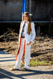 white look, white jacket, printed tshirt, grey tshirt, white pants, red scarf, braided scarf, furry slippers, larsen thompson, fashion week, frenchystyle, FW, jonathan paciullo, street style, vertical, full length
