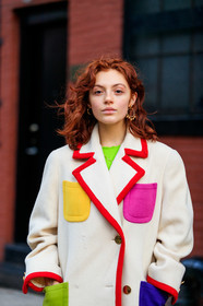 graphic jacket, multicolor jacket, printed jacket, red head, white coat, street style, jonathan paciullo, frenchystyle, NYFW, NEW YORK, AUTUMN WINTER 2019-2020, AW 19-20, FALL WINTER 2019-2020, FW 19-20, fashion week, FW, vertical, atmosphere details, detail