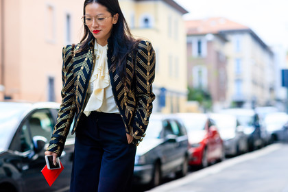 atmosphere details, beige shirt, black pants, bow collar, bronze, detail, fashion week, frenchystyle, FW, golden details, graphic jacket, horizontal, jonathan paciullo, MFW, MILAN, printed jacket, red lips, SPRING SUMMER 2017, SS 17, street style, tina leung, trousers, white shirt
