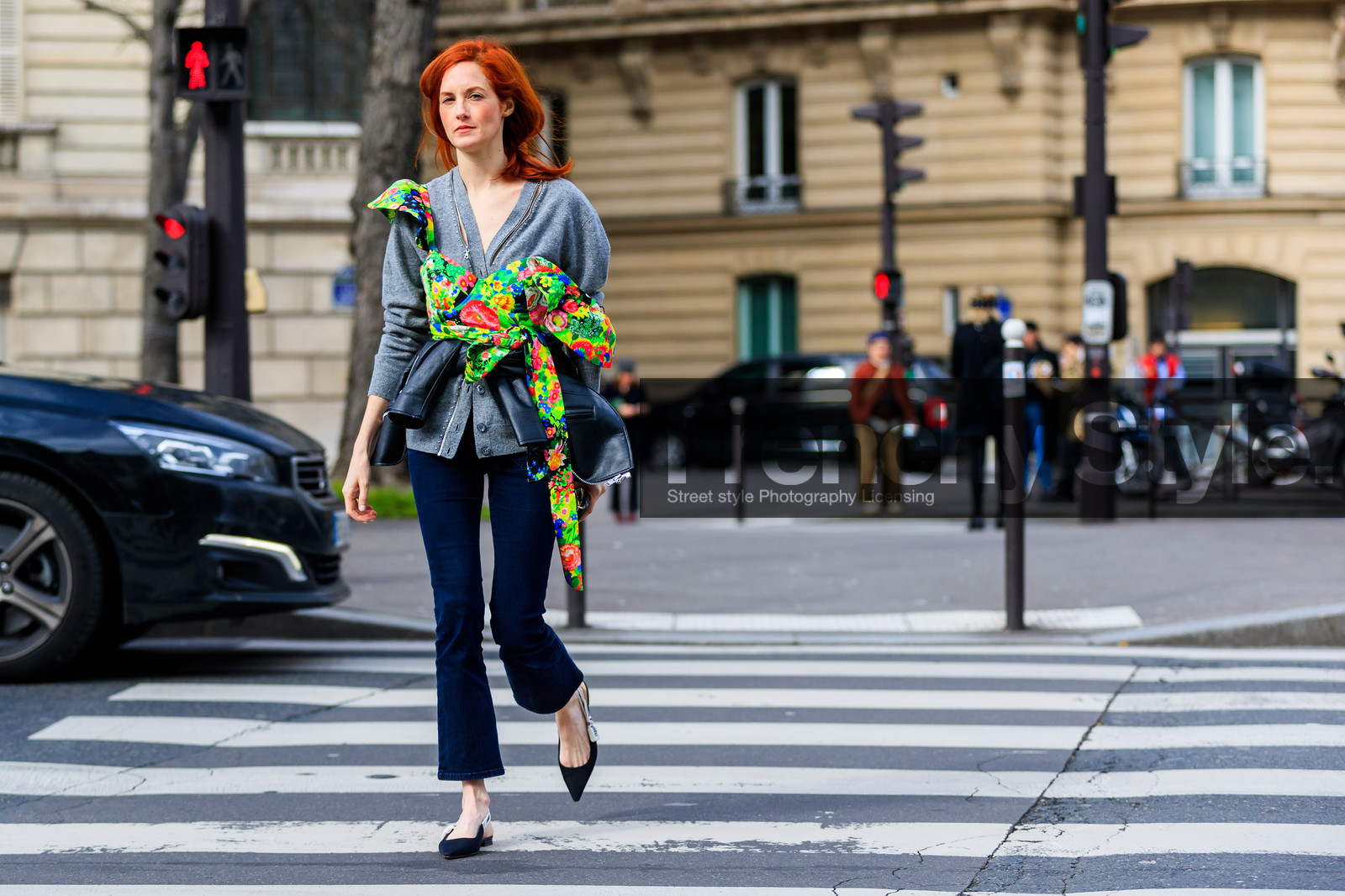 atmosphere details, AUTUMN WINTER 2017-2018, AW 17-18, black ballerinas, black shoes, blue denim, bustier top, christian dior, cropped top, denim pants, FALL WINTER 2017-2018, fashion week, fluo, frenchystyle, full length, FW, FW 17-18, green top, grey cardigan, high heels, horizontal, jeans, jonathan paciullo, leather shoes, PARIS, PFW, printed top, street style, taylor tomasi hill, trousers