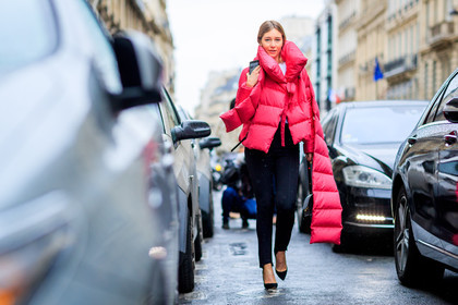 atmosphere details, AUTUMN WINTER 2017-2018, AW 17-18, balenciaga, black pants, black shoes, chiara capitani, down jacket, FALL WINTER 2017-2018, fashion week, frenchystyle, full length, FW, FW 17-18, high heels, horizontal, jonathan paciullo, leather shoes, PARIS, PFW, pink jacket, stir pants, street style, trousers