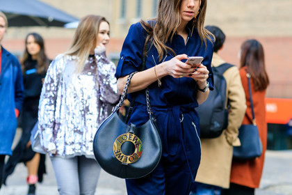 atmosphere details, AUTUMN WINTER 2017-2018, AW 17-18, black bag, blue jumpsuit, detail, FALL WINTER 2017-2018, fashion week, flori, florrie thomas, frenchystyle, FW, FW 17-18, golden details, horizontal, jonathan paciullo, leather bag, LFW, loewe, LONDON, street style, trousers