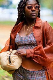 orange glasses, orange jacket, organza jacket, long jacket, checked pants, checked top, blue pants, blue top, red pants, red top, burgundy pants, burgundy top, camel leather bag, camel leather belt, belt bag, light beige leather clutch, golden necklace, multi necklace, lois opoku, street style, jonathan paciullo, FW, frenchystyle, fashion week, MFW, MILAN, SPRING SUMMER 2021, SS 21, vertical, detail