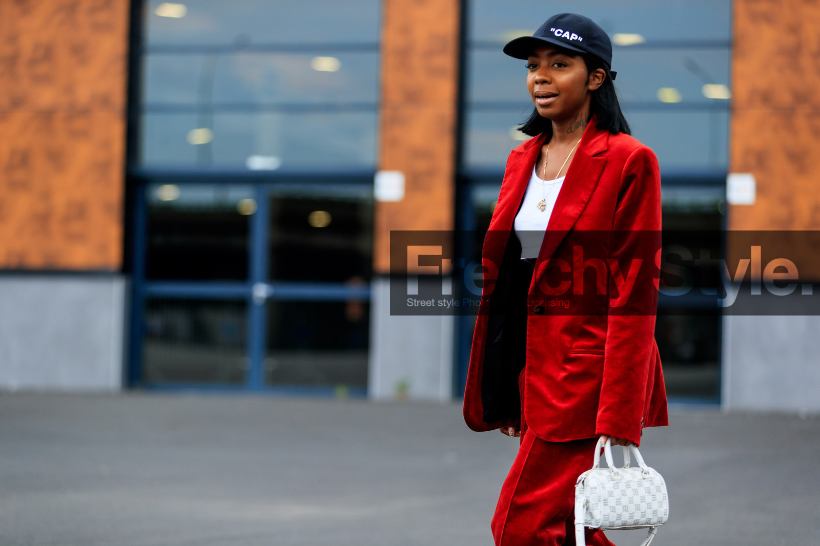 black cap, blazer, crop top, graphic bag, leather bag, monogram, printed bag, red jacket, red pants, red suit, trousers, vêtements, white bag, white top, fashion week, frenchystyle, FW, jonathan paciullo, street style, PFW, PARIS, atmosphere details, horizontal, detail, AUTUMN WINTER 2018-2019, FALL WINTER 2018-2019, FW 18-19
