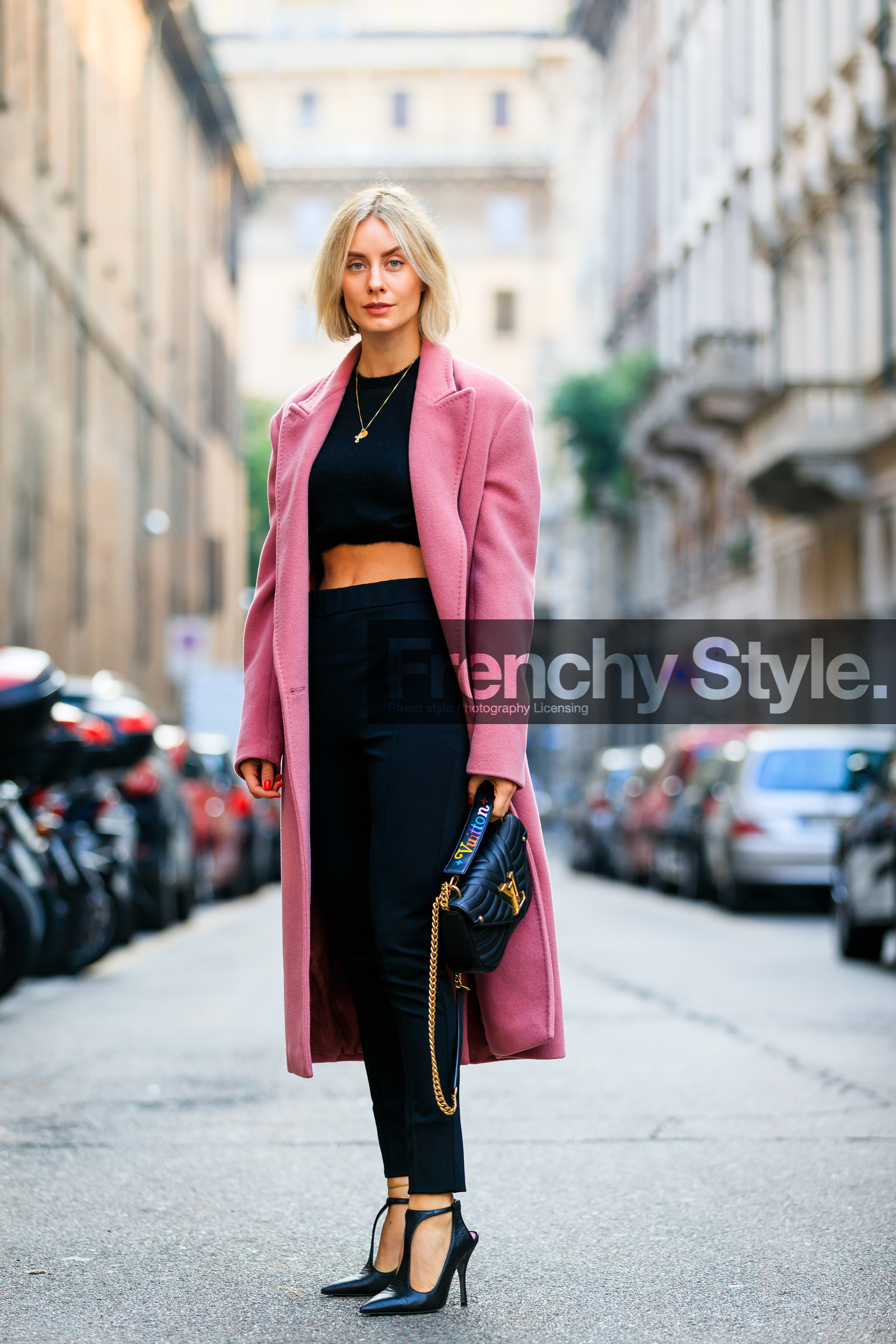 black bag, black pants, black shoes, black sweater, crop top, high heels, leather bag, leather shoes, louis vuitton, necklace, pink coat, trousers, fashion week, frenchystyle, FW, jonathan paciullo, street style, MFW, MILAN, SPRING SUMMER 2019, SS 19, vertical, full length