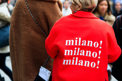 graphic jacket, message, printed jacket, red jacket, frenchystyle, jonathan paciullo, street style, NYFW, NEW YORK, AUTUMN WINTER 2019-2020, AW 19-20, FALL WINTER 2019-2020, FW 19-20, fashion week, FW, atmosphere details, horizontal, detail