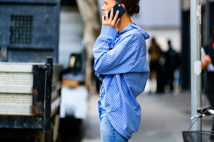atmosphere details, blue denim, blue shirt, denim pants, detail, fashion week, frenchystyle, FW, horizontal, jeans, jo ellison, jonathan paciullo, men shirt, MFW, MILAN, printed shirt, SPRING SUMMER 2017, SS 17, street style, striped shirt, trousers