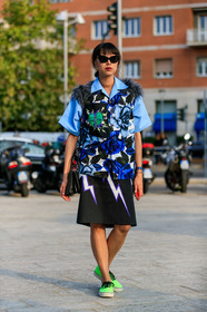 prada shirt, prada skirt, prada total look, light blue shirt, vans shoes, green sneakers, floral printed shirt, feather details, feather details shirt, black skirt, printed skirt, butterfly sunglasses, fashion week, frenchystyle, FW, jonathan paciullo, street style, MFW, MILAN, SPRING SUMMER 2020, SS 20