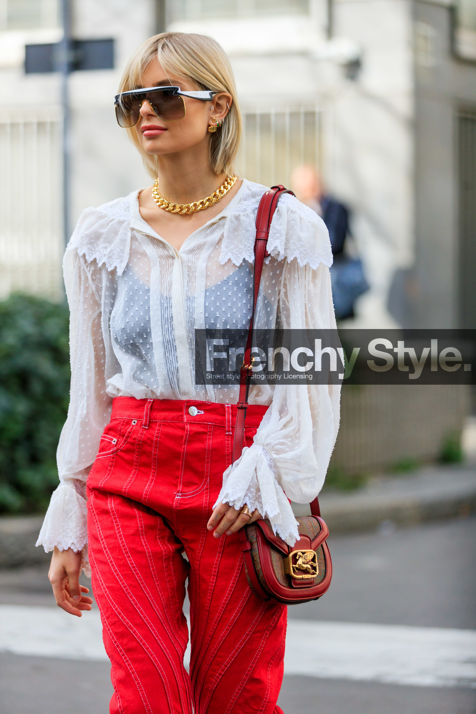 xenia adonts, big sunglasses, white sunglasses, futurist shape sunglasses, smoked sunglasses, louis vuitton sunglasses, golden necklace, big chain necklace, white shirt, white blouse, plumetis blouse, plumetis shirt, ruffle blouse, ruffle shirt, sheer boots, sheer shirt, golden earrings, multi earrings, hoop earrings, mini hoop earrings, diamond earrings, stone earrings, green earrings, anissa kermiche earrings, shoulder bag, etro bag, red leather bag, brown leather bag, cachemere printed bag, red pants, red jeans, striped jeans, striped pants, mugler pants, patchwork jeans, patchwork pants, fashion week, frenchystyle, FW, jonathan paciullo, street style, MFW, MILAN, AUTUMN WINTER 2020-2021, FALL WINTER 2020-2021, FW 20-21, vertical, atmosphere details, detail