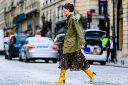 atmosphere details, AUTUMN WINTER 2016-2017, AW 16-17, black dress, FALL WINTER 2016-2017, fashion week, frenchystyle, full length, FW, FW 16-17, green jacket, HAUTE COUTURE, high boots, high heels, horizontal, jo ellison, jonathan paciullo, kaki jacket, leather boots, MENSWEAR, PARIS, parka, PFW, printed dress, silk dress, street style, yellow boots