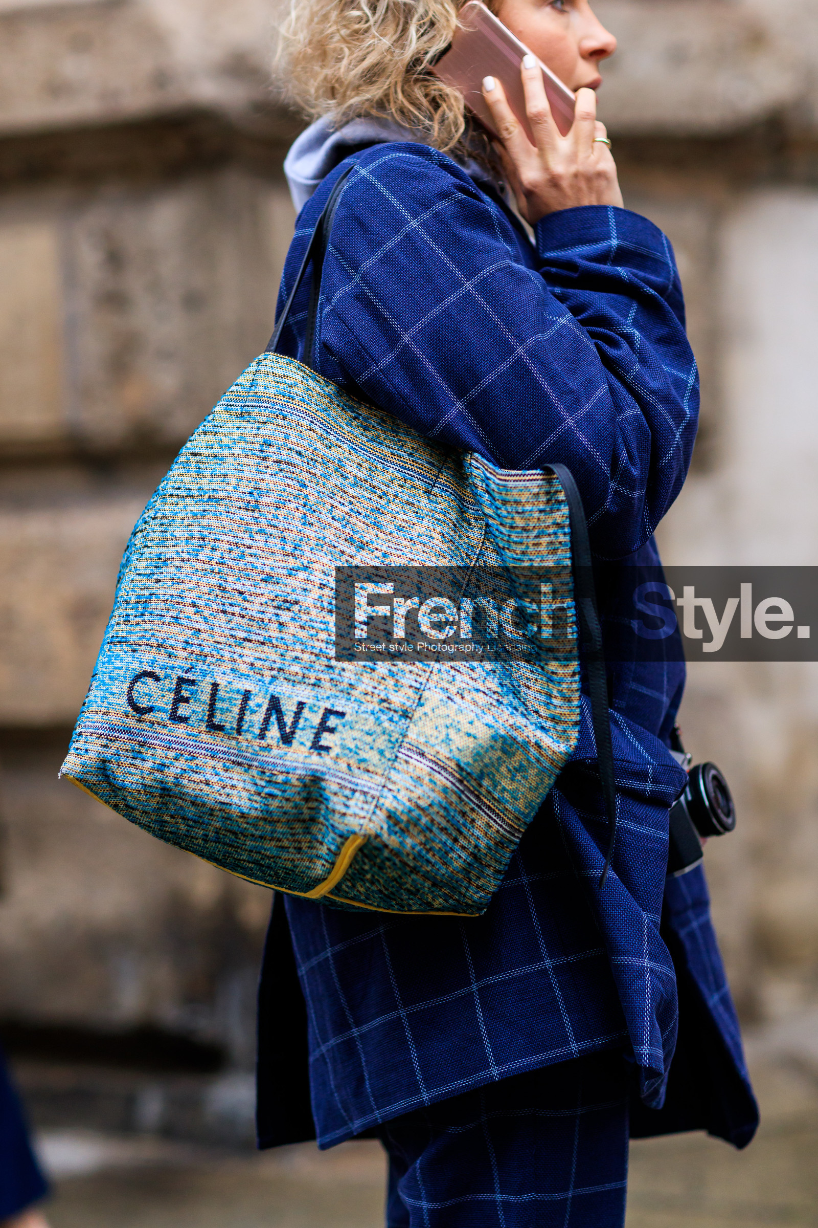blue bag, blue jacket, checked, céline, graphic bag, graphic jacket, leather bag, plaid, printed bag, printed jacket, fashion week, frenchystyle, FW, jonathan paciullo, street style, MFW, MILAN, AUTUMN WINTER 2018-2019, FALL WINTER 2018-2019, FW 18-19, vertical, detail, atmosphere details