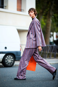 sara blomqvist, red jacket, red pants, red suits, loose jacket, loose pants, checked jacket, checked pants, checked suits, red leather bag, zipped bag, hand bag, silvered chain necklace, silvered necklace, golden necklace, long necklace, charlotte chenais necklace, street style, jonathan paciullo, FW, frenchystyle, fashion week, PFW, PARIS, SPRING SUMMER 2021, SS 21, vertical, full length, model
