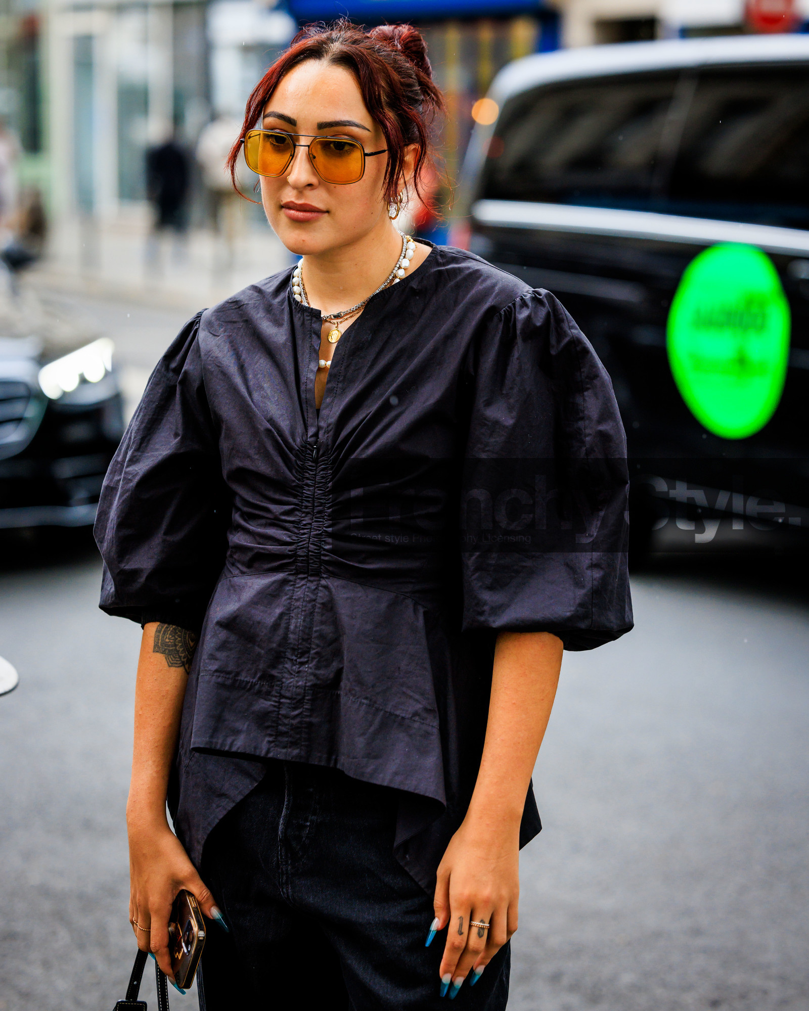fashion week, frenchystyle, FW, jonathan paciullo, street style, PFW, PARIS, FW 23-24, FALL WINTER 2023-2024, AUTUMN WINTER 2023-2024, HAUTE COUTURE, vertical, atmosphere details, detail