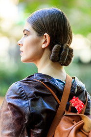 close up detail, hair details, fashion week, frenchystyle, FW, jonathan paciullo, street style, MFW, MILAN, SPRING SUMMER 2021, SS 21, vertical, detail, model
