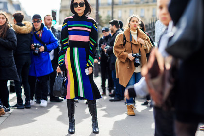 atmosphere details, AUTUMN WINTER 2016-2017, AW 16-17, black bag, black boots, black dress, detail, FALL WINTER 2016-2017, fashion week, frenchystyle, FW, FW 16-17, geometric, graphic dress, high boots, horizontal, jonathan paciullo, lace up shoes, leather bag, leather boots, multicolor dress, PARIS, PFW, printed dress, street style, striped dress, stripes, sunglasses, yoyo cao