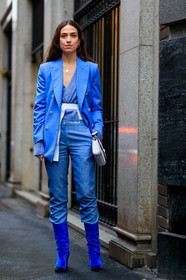 blue boots, blue jacket, blue pants, blue sweater, chanel, high heels, leather bag, leather shoes, suede shoes, trousers, white bag, white belt, fashion week, frenchystyle, FW, jonathan paciullo, street style, MFW, MILAN, AUTUMN WINTER 2018-2019, FALL WINTER 2018-2019, FW 18-19, vertical, full length, erika boldrin