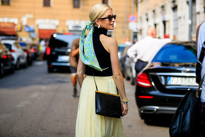 black bag, black top, blue scarf, caro daur, earrings, headscarf, leather bag, pleated skirt, yellow skirt, fashion week, frenchystyle, FW, jonathan paciullo, street style, MFW, MILAN, SPRING SUMMER 2019, SS 19, atmosphere details, horizontal, detail