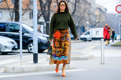 atmosphere details, AUTUMN WINTER 2017-2018, AW 17-18, black bag, brown skirt, embroidered skirt, FALL WINTER 2017-2018, fashion week, fendi, floral, flower, frenchystyle, full length, fur skirt, FW, FW 17-18, giovanna battaglia, green sweater, high heels, horizontal, jonathan paciullo, leather bag, leather shoes, MFW, MILAN, orange shoes, street style, sunglasses