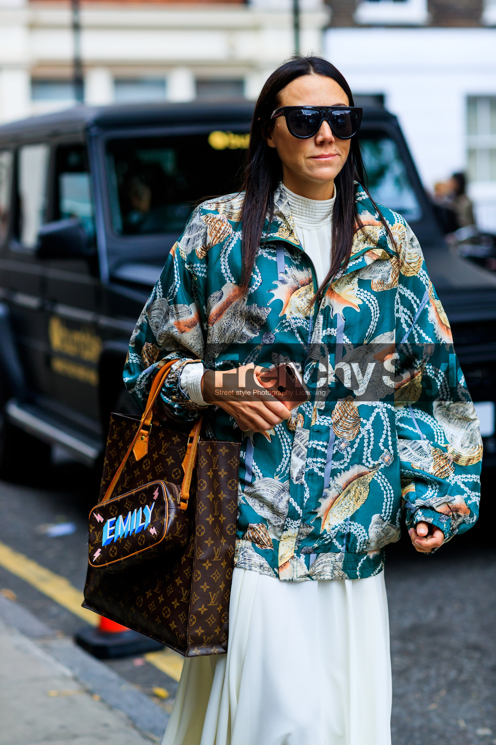 atmosphere details, brown bag, detail, fashion week, frenchystyle, FW, graphic bag, green jacket, jonathan paciullo, leather bag, LFW, LONDON, long dress, louis vuitton, monogram, printed bag, printed jacket, SPRING SUMMER 2018, SS 18, street style, vertical, white dress