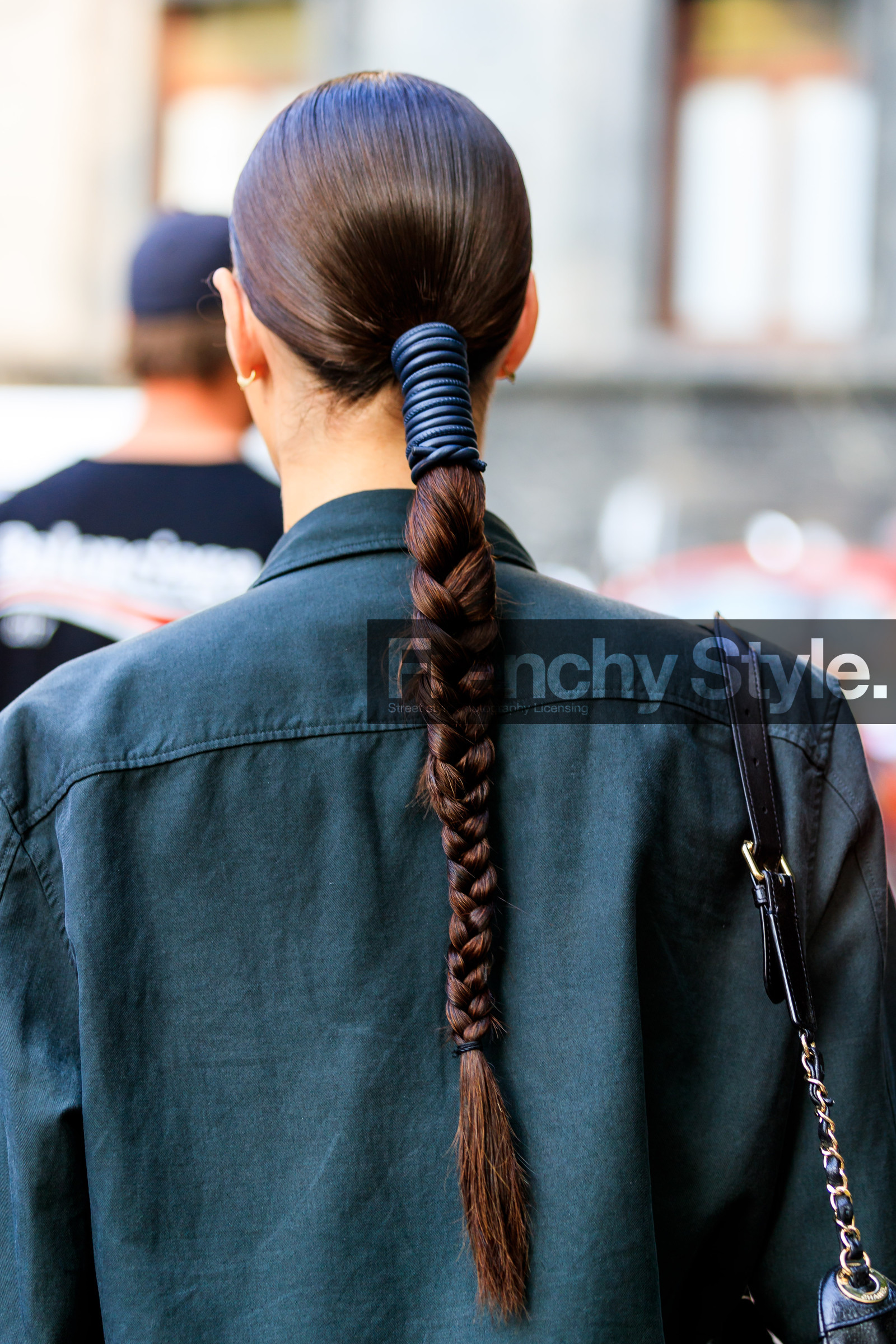 braids, emerald, green shirt, model, vittoria cerretti, street style, jonathan paciullo, FW, frenchystyle, fashion week, MFW, MILAN, SPRING SUMMER 2019, SS 19, vertical, atmosphere details, detail
