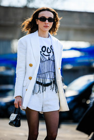 black sunglasses, white blazer, white shorts, printed combat boots, white tshirt, printed tshirt, knitted top, fishnet top, mary leest, fashion week, frenchystyle, FW, jonathan paciullo, street style, vertical, atmosphere details, detail