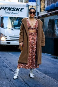 camel coat, furry coat, winter outwear, camel longcoat, white boots, animal print dress, orange midi dress, leopard print dress, cut our dress, dark sunglasses, heart shape necklace, mini bag, mini brown bag, fashion week, frenchystyle, FW, jonathan paciullo, street style, NYFW, NEW YORK, AUTUMN WINTER 2022-2023, FALL WINTER 2022_2023, FW 22-23, vertical, full length