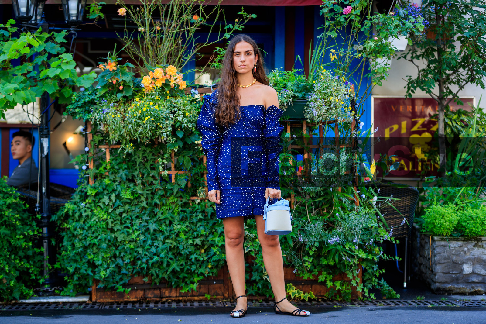 black shoes, blue bag, blue dress, leather bag, leather shoes, necklace, off the shoulder, fashion week, frenchystyle, FW, jonathan paciullo, street style, PFW, PARIS, atmosphere details, horizontal, full length, AUTUMN WINTER 2018-2019, FALL WINTER 2018-2019, FW 18-19, erika boldrin
