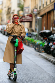 doina ciobanu, red scarf, silk scarf, hair scarf, beige leather coat, beige leather trench coat, cartier bag, hand bag, black leather bag, belted trench coat, multicolor sneakers, blue sneakers, yellow sneakers, PARIS, PFW, SPRING SUMMER 2020, SS 20, fashion week, frenchystyle, FW, jonathan paciullo, street style, vertical, full length