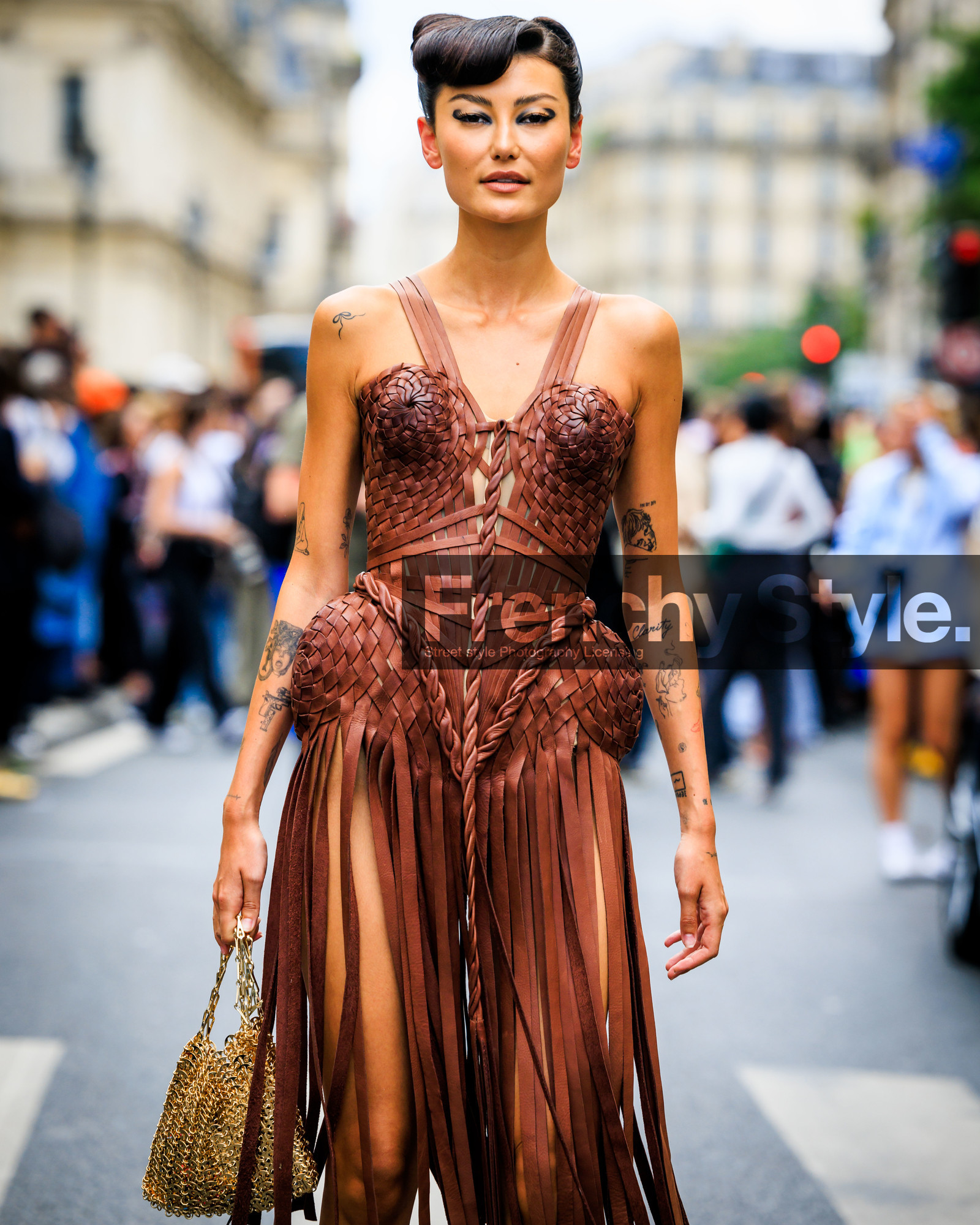 fashion week, frenchystyle, FW, jonathan paciullo, street style, PFW, PARIS, FW 23-24, FALL WINTER 2023-2024, AUTUMN WINTER 2023-2024, HAUTE COUTURE, vertical, atmosphere details, detail