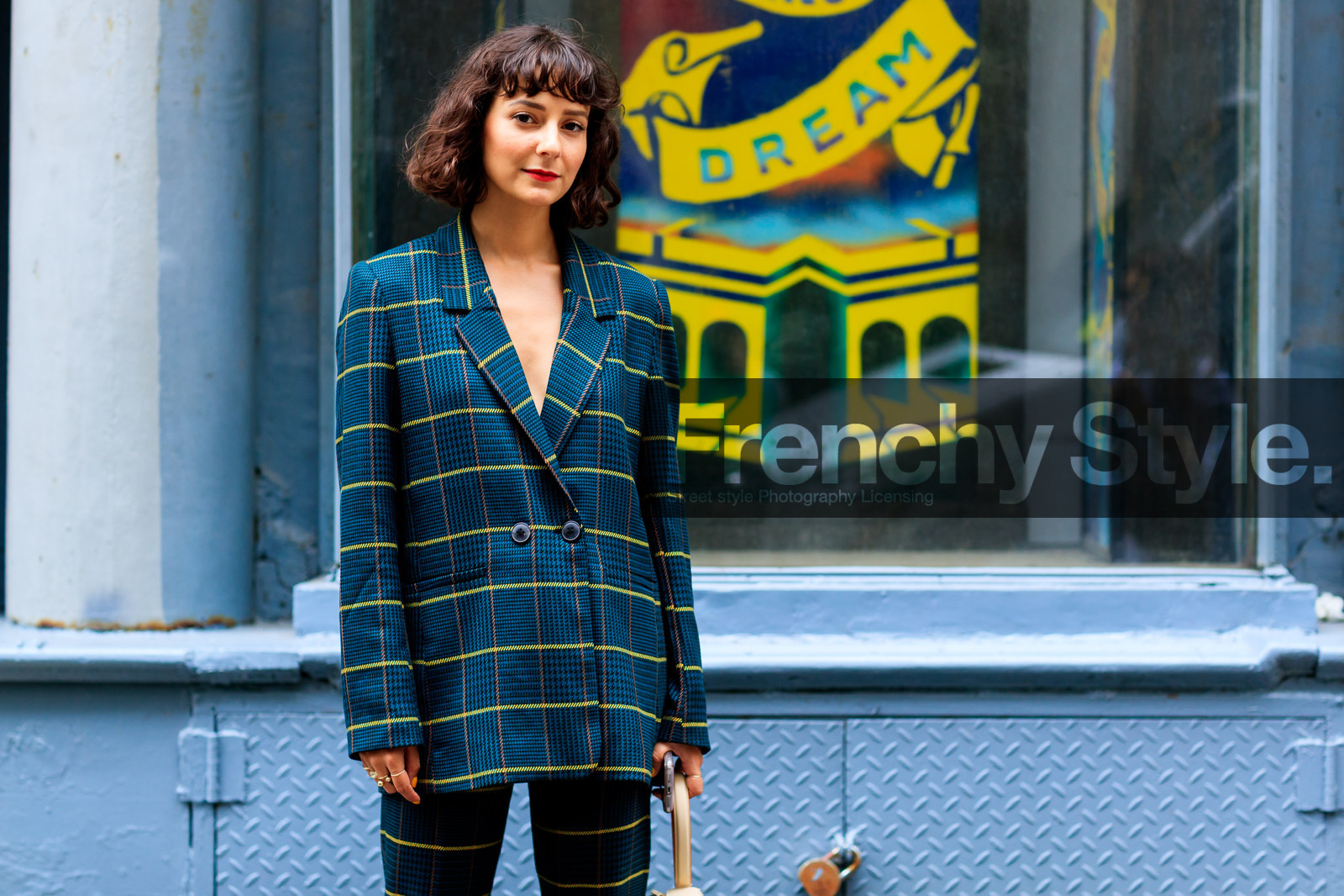 checked, graphic jacket, graphic pants, graphic suit, green jacket, green pants, green suit, plaid, printed jacket, printed pants, printed suit, striped suit, trousers, fashion week, frenchystyle, FW, jonathan paciullo, street style, NYFW, NEW YORK, SPRING SUMMER 2019, SS 19, atmosphere details, horizontal, detail