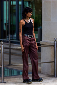 belt, black belt, black sneakers, black tank top, black top, brown pants, eyeliner, leather belt, makeup, necklace, Precilla Cheseaux, tank top, tattoo, western belt, street style, jonathan paciullo, FW, frenchystyle, fashion week, PFW, PARIS, SPRING SUMMER 2022, SS 22, vertical, atmosphere details, model