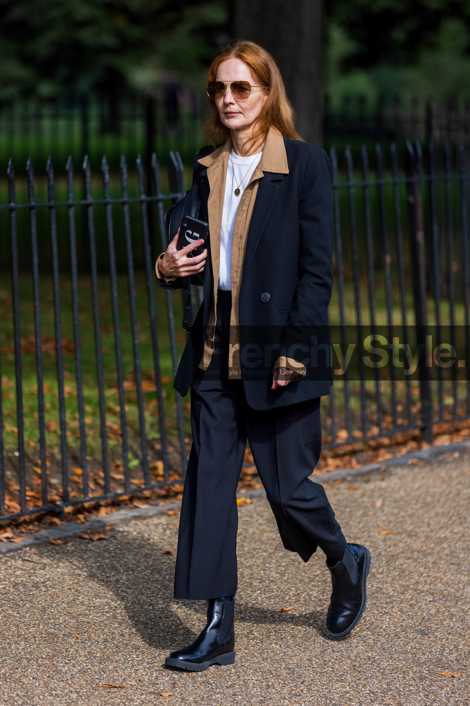 boots, black, trousers, sunglasses, camel, tshirt, blazer, leather, fashion week, frenchystyle, FW, jonathan paciullo, street style, SS 22, SPRING SUMMER 2022, LFW, LONDON, vertical, full length