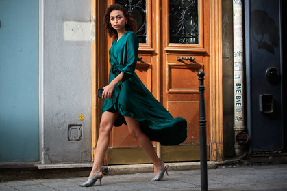 satin dress, green dress, dark green dress, ruffle dress, belted dress, long sleeves dress, asymetrical dress, split dress, wrap dress, animal skin shoes, snake skin sandals, snake skin shoes, sling back shoes, grey leather shoes, PARIS, PFW, fashion week, frenchystyle, FW, jonathan paciullo, street style, SPRING SUMMER 2021, SS 21, horizontal, atmosphere details, full length