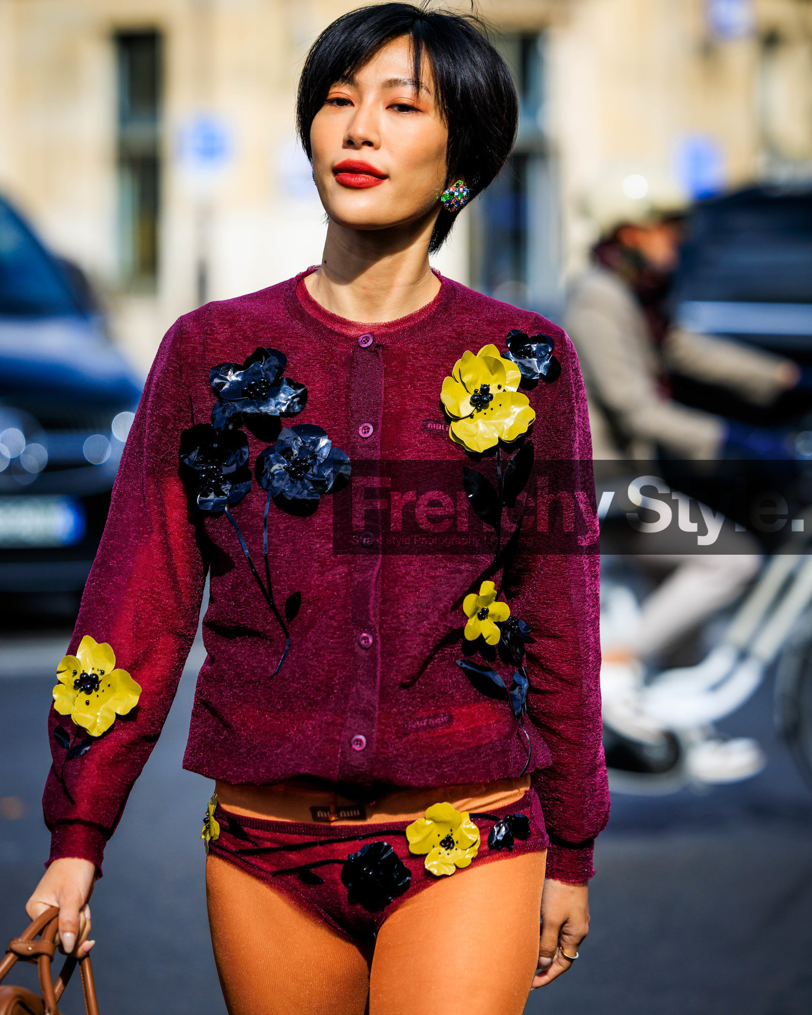 PARIS, PFW, fashion week, frenchystyle, FW, jonathan paciullo, street style, SPRING SUMMER 2024, SS 24, vertical, atmosphere details, detail
