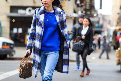 atmosphere details, AUTUMN WINTER 2016-2017, AW 16-17, blue denim, blue sweater, boyfriend jean, brown bag, checked coat, denim pants, detail, FALL WINTER 2016-2017, fashion week, frenchystyle, FW, FW 16-17, horizontal, jeans, jonathan paciullo, leather bag, louis vuitton, monogram, neoprene, NEW YORK, NYFW, street style, striped coat, tartan, trousers, woman